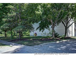 Bachelor apartment for rent in London