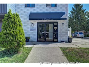 Bachelor apartment for rent in London