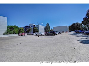 Bachelor apartment for rent in London