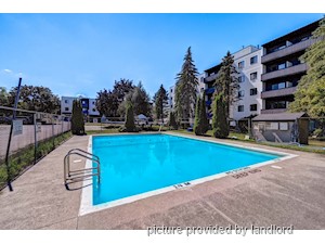 Bachelor apartment for rent in London