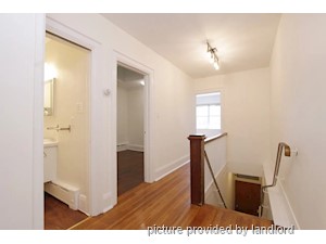 Room / Shared apartment for rent in TORONTO