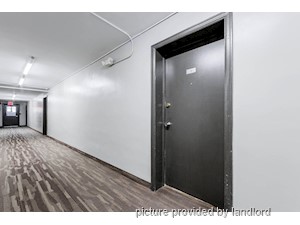 Bachelor apartment for rent in Etobicoke