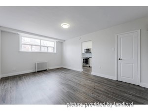 Bachelor apartment for rent in Etobicoke