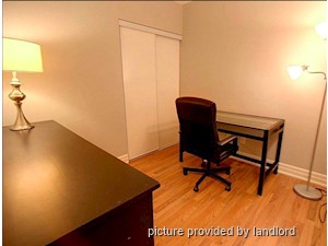 Room / Shared apartment for rent in TORONTO