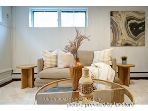 3+ Bedroom apartment for rent in TORONTO