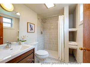 3+ Bedroom apartment for rent in TORONTO