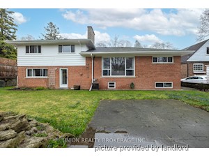 3+ Bedroom apartment for rent in TORONTO