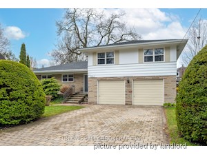 3+ Bedroom apartment for rent in TORONTO