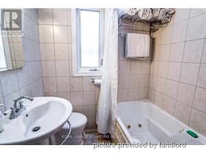 2 Bedroom apartment for rent in TORONTO