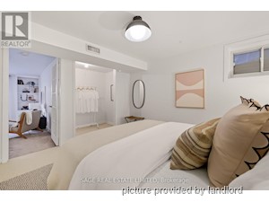 3+ Bedroom apartment for rent in TORONTO