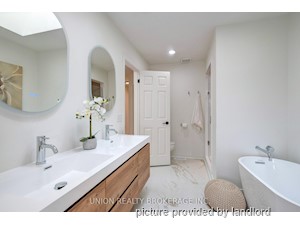 3+ Bedroom apartment for rent in TORONTO