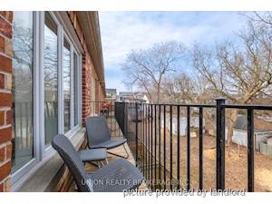 3+ Bedroom apartment for rent in TORONTO