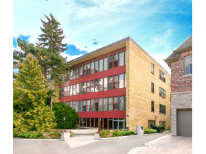 Bachelor apartment for rent in TORONTO 