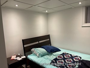 Room / Shared apartment for rent in TORONTO