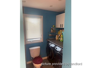 Room / Shared apartment for rent in TORONTO