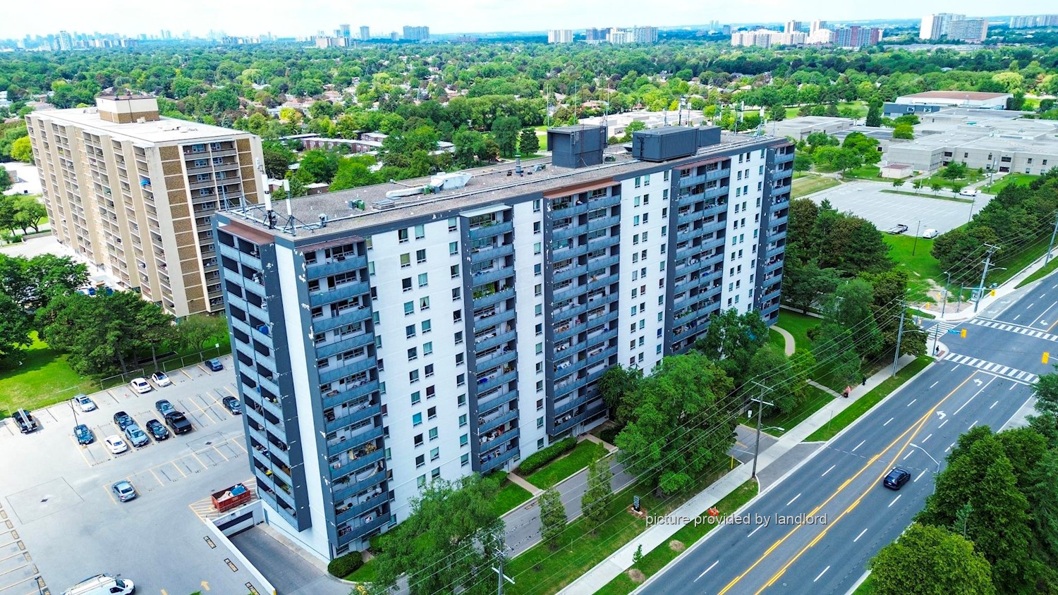 2360 Birchmount Road Toronto, 2 bdrm 4