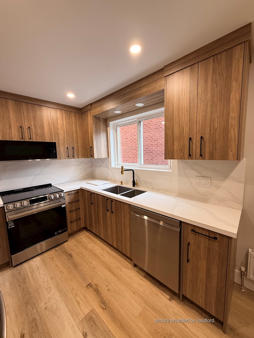 Browns Line-Lake Shor Toronto, 3+ bdrm 5