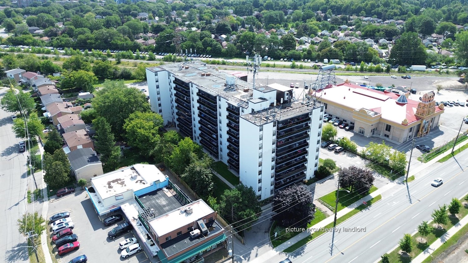 739 Birchmount Road Toronto, 2 bdrm 3