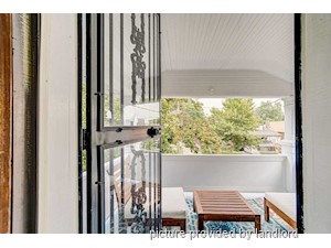 3+ Bedroom apartment for rent in TORONTO