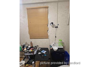 Room / Shared apartment for rent in TORONTO