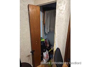 Room / Shared apartment for rent in TORONTO