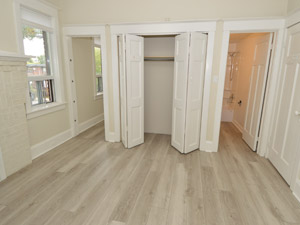 Bachelor apartment for rent in TORONTO