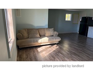 Bachelor apartment for rent in CALEDON