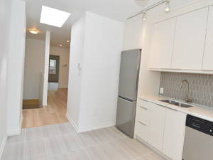 2 Bedroom apartment for rent in TORONTO