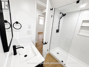 2 Bedroom apartment for rent in Toronto 