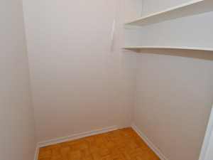 1 Bedroom apartment for rent in RICHMOND HILL 