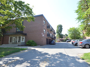 1 Bedroom apartment for rent in RICHMOND HILL 