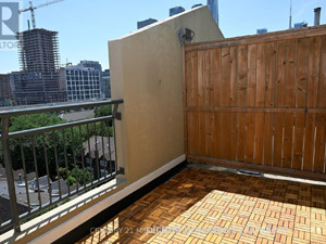 Bachelor apartment for rent in Toronto