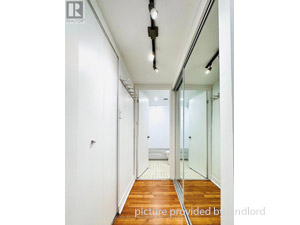 Bachelor apartment for rent in Toronto