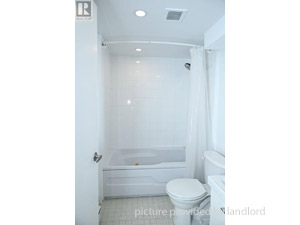 Bachelor apartment for rent in Toronto