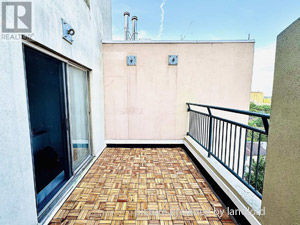 Bachelor apartment for rent in Toronto