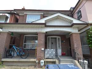 Bachelor apartment for rent in TORONTO  