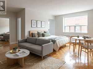 Bachelor apartment for rent in Toronto   