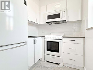 Bachelor apartment for rent in Toronto   