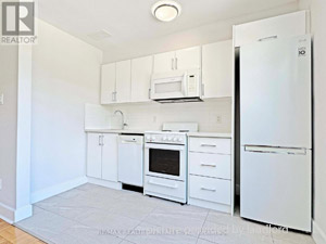 Bachelor apartment for rent in TORONTO  