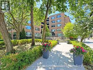 Bachelor apartment for rent in TORONTO  