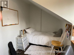 3+ Bedroom apartment for rent in TORONTO      