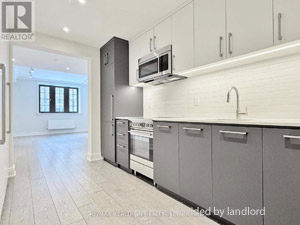Bachelor apartment for rent in TORONTO  