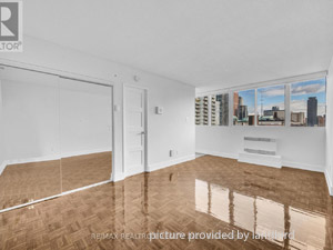 Bachelor apartment for rent in TORONTO  