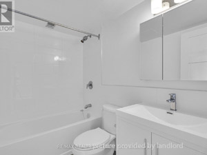 Bachelor apartment for rent in TORONTO  