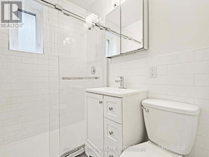 Bachelor apartment for rent in TORONTO  