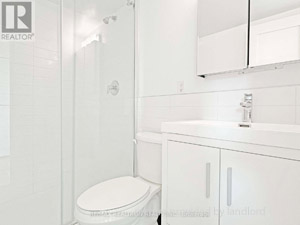 Bachelor apartment for rent in TORONTO 