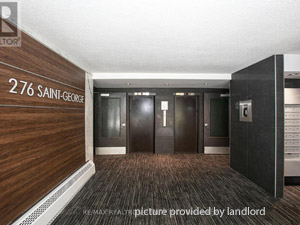 Bachelor apartment for rent in Toronto 