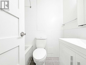 Bachelor apartment for rent in TORONTO 