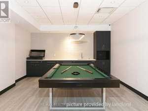 Bachelor apartment for rent in TORONTO   