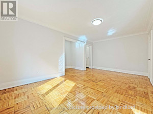 Bachelor apartment for rent in TORONTO  